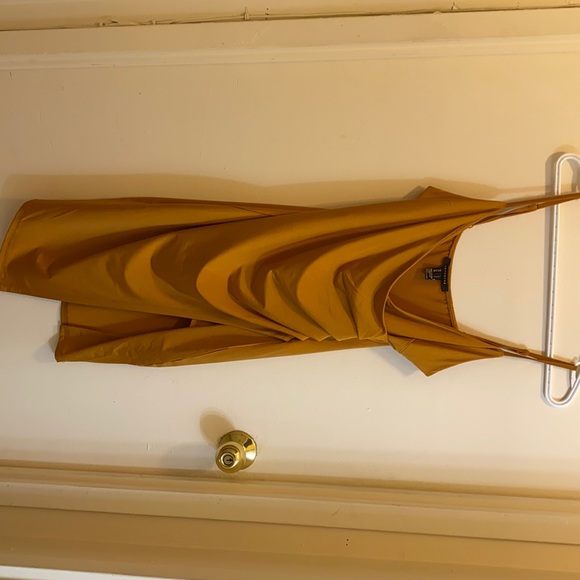 Cute dark gold dress! Fits small/medium - Picture 2 of 8